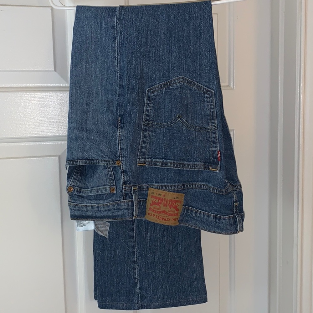 Levi’s 527 Slim Cut Boot Jeans. Size 36-32. Washed blue. New.